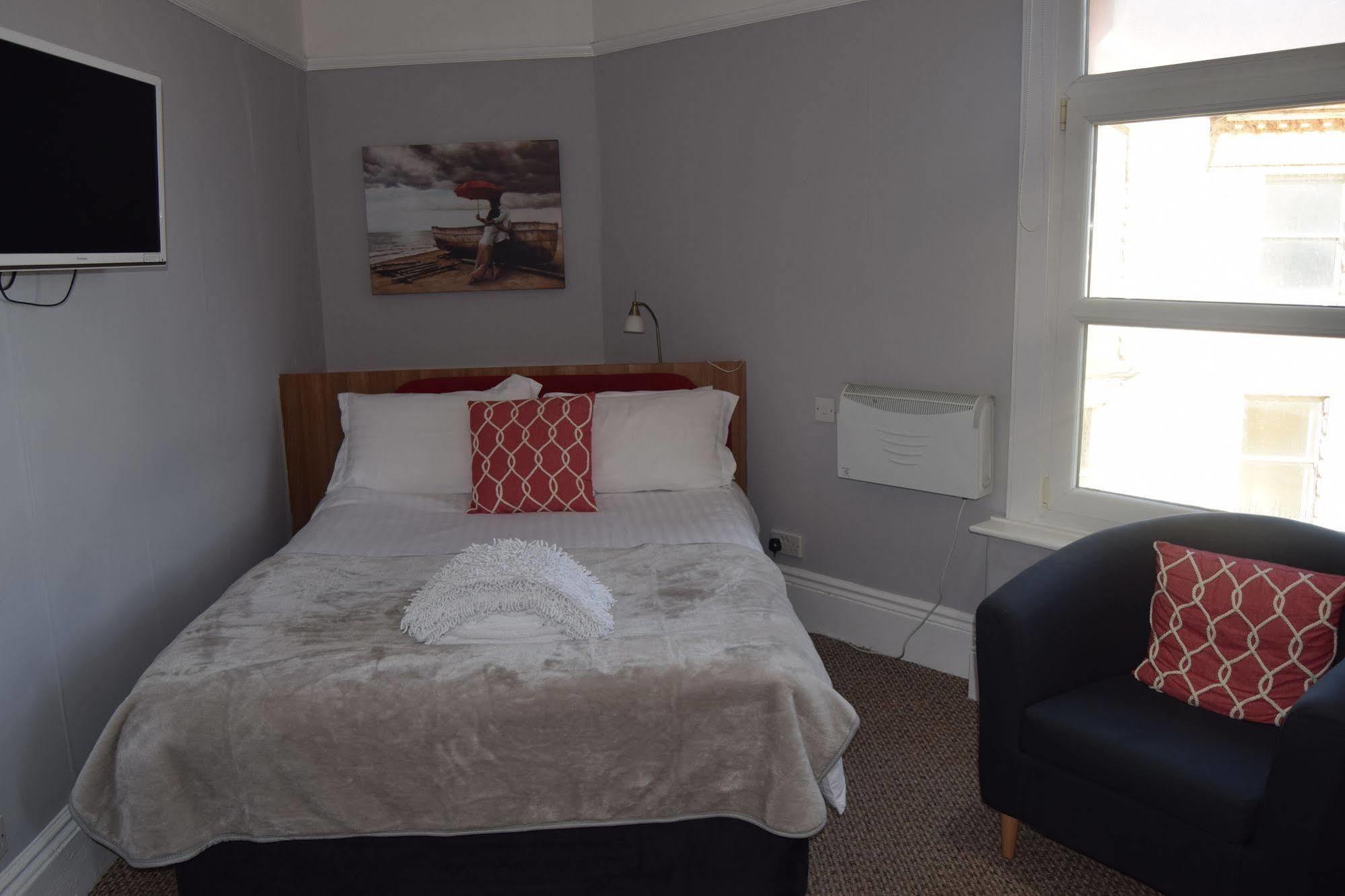The Blenheim Bed & Breakfast Dawlish Exterior photo